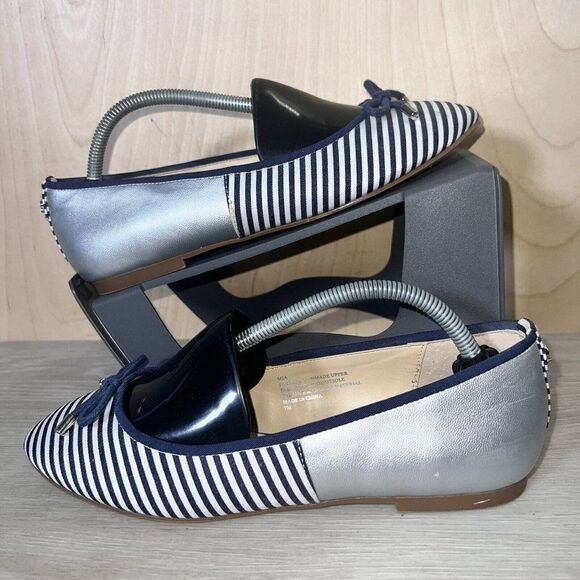 Crown & Ivy Mia Blue/White/Silver Striped Flats Women's 7 - Picture 1 of 11